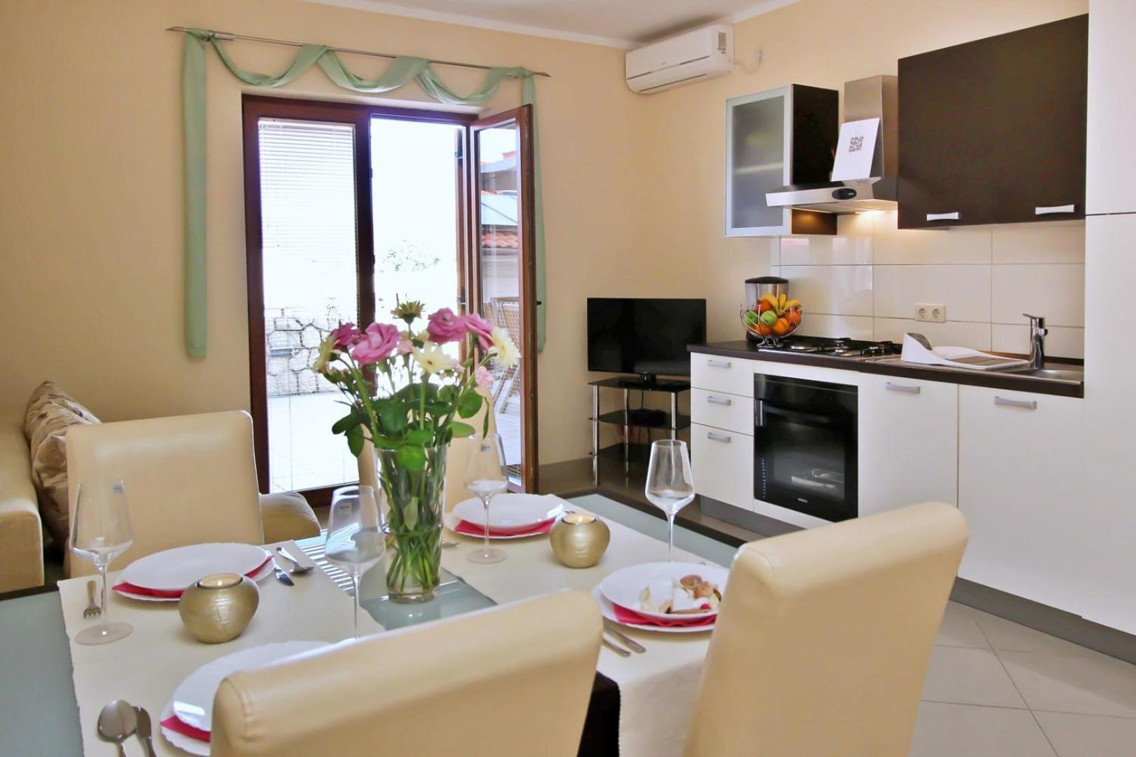 סולינה Apartments Ivanka C. מראה חיצוני תמונה